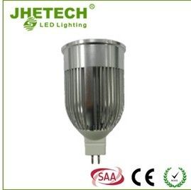  LED