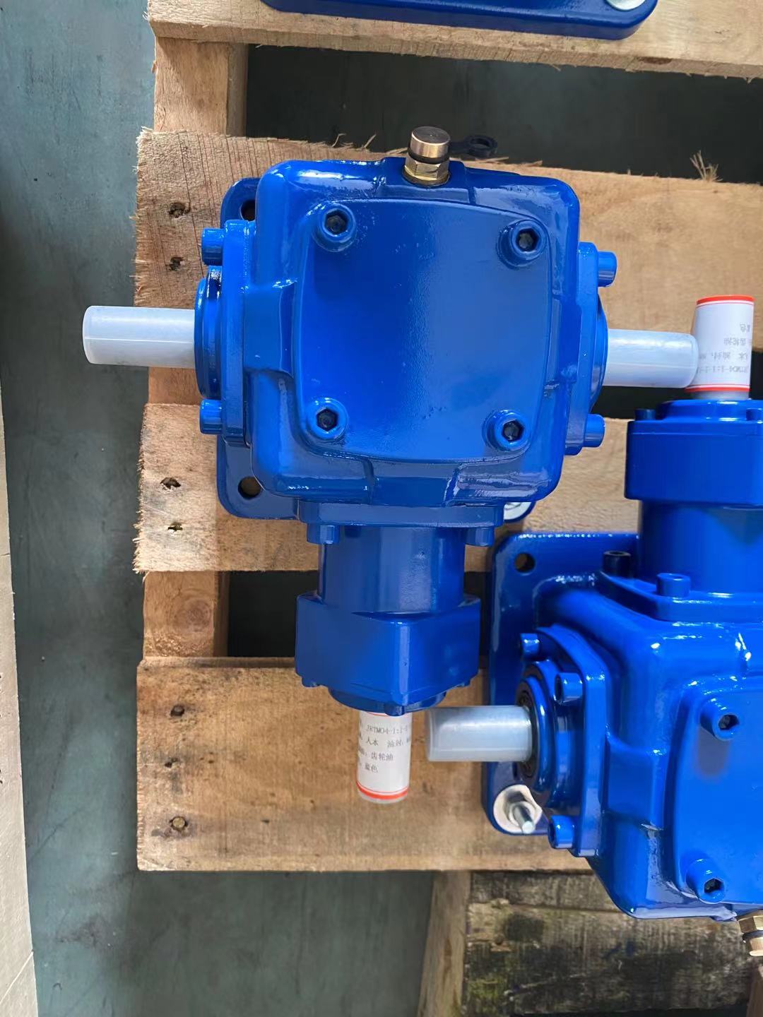 R97-Y5.5KW-NA43-M1变频电机减速机MC3REST05